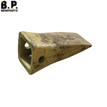 1019054 Caterpillar baktandtand